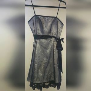 Cocktail or bal dress. Size 9/10